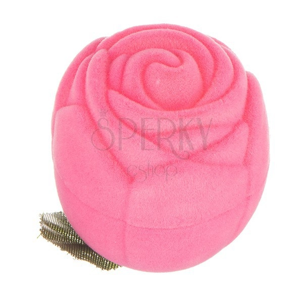 Velvet box for ring – pink rose with leafs