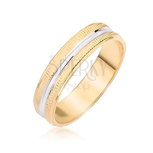 Two-tone band ring, two grooved and one rounded central stripe