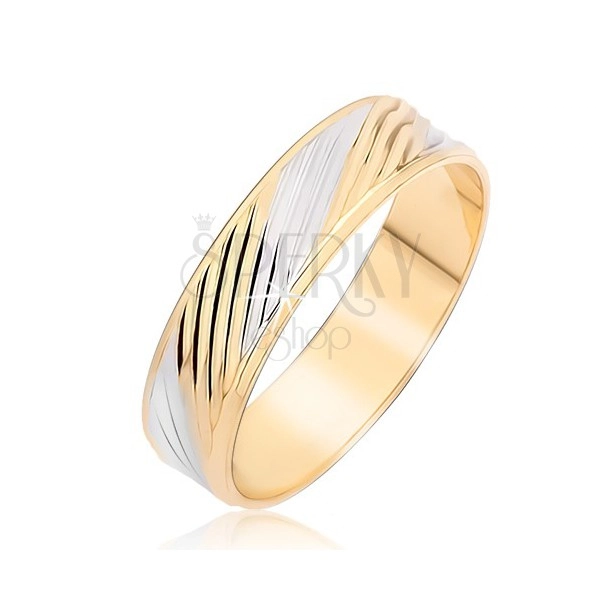 Band ring with gold and silver diagonal grooves