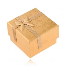 Gold gift box for ring with ribbon and bow, gold roses