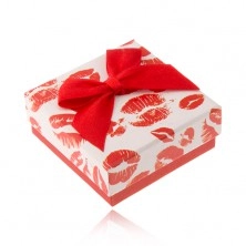 Ring gift box, white and red motif of lip imprints, 50 x 50 mm