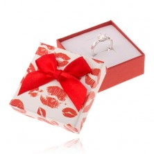 Ring gift box, white and red motif of lip imprints, 50 x 50 mm
