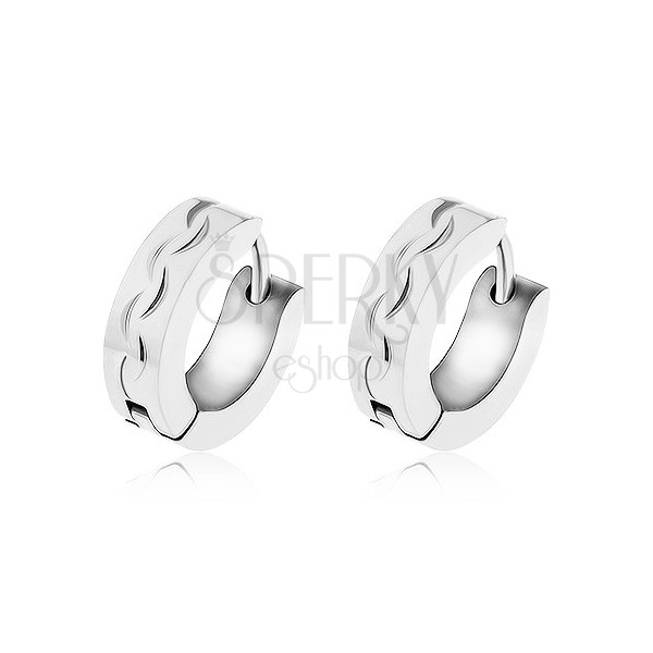 Steel earrings of silver colour, line of engraved arcs
