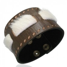 Two layer leather bracelet with beige fur