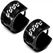 Black shiny earrings made of surgical steel decorated with musical notes in silver colour