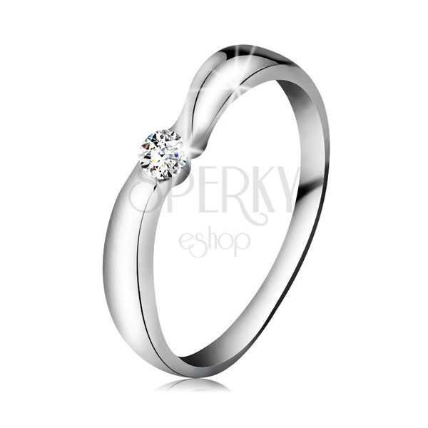 Ring made of white 14K gold with sparkly brilliant in clear colour, wider shoulders