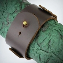 Brown leather bracelet - military star