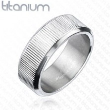 Titanium ring with vertical lines