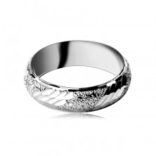 Ring made of 925 silver - sandy structure with slanting notches